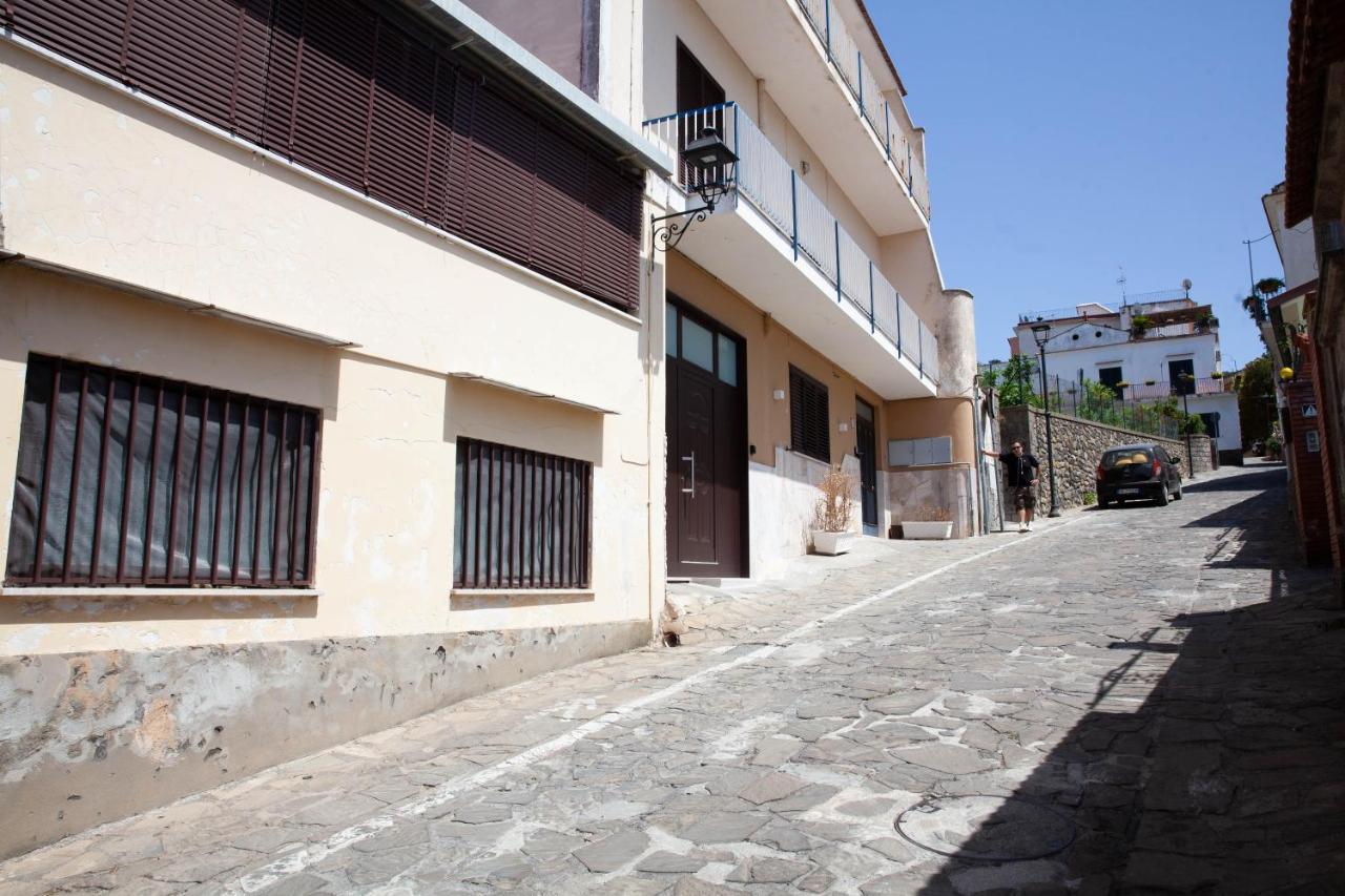 Little House - Massa Lubrense Sorrento Apartment Exterior photo